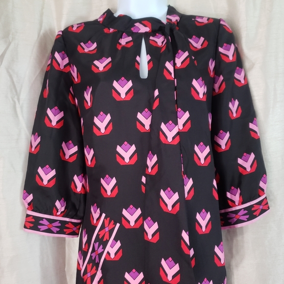 NWOT Phoebe Couture black red & pink geometric print silk shift dress Wo… - Picture 7 of 10